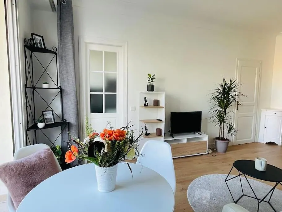 Apartment Cosy Appartement La Promenade Des Anglais Nice