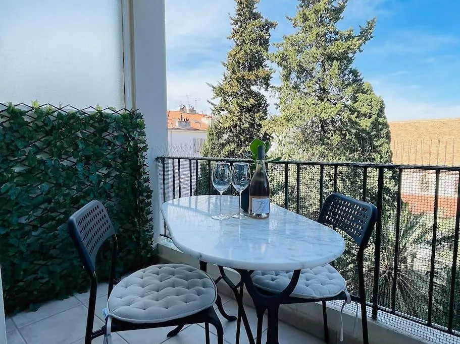 Apartment Cosy Appartement La Promenade Des Anglais Nice France