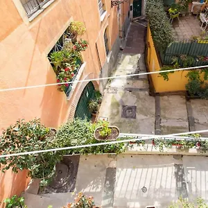 Apartment L5 2mins Walk To The Heart Of Old Town, Nice