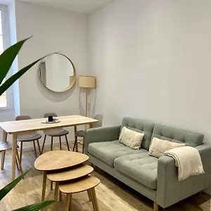 Apartment 3 Pieces A, Nice