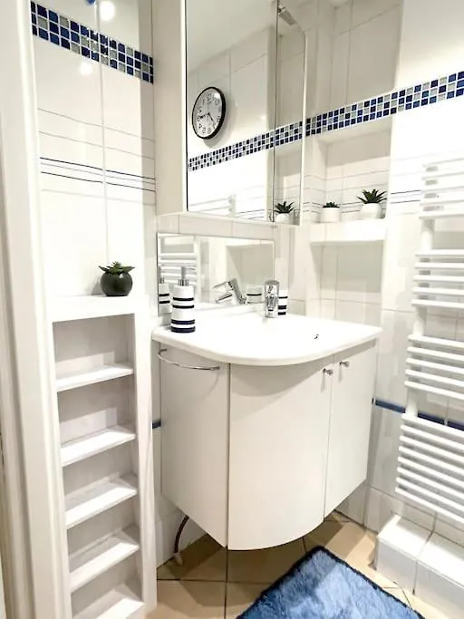 Apartment Cosy Appartement La Promenade Des Anglais Nice